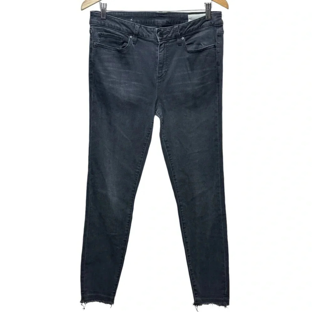Two by Vince Camuto Jeans sz 30